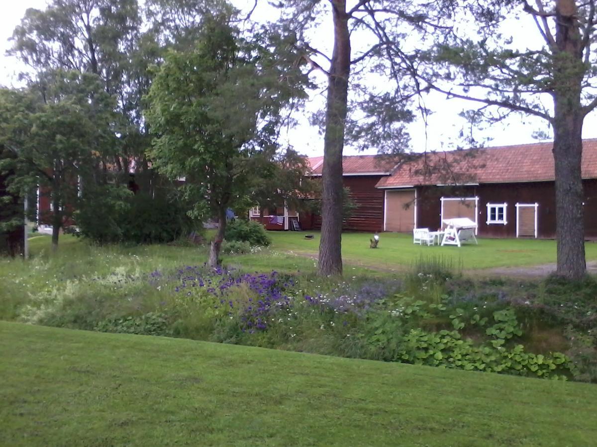 Draenggardens Stuga Pa Genuin Raettviksgard Boda  Exterior foto