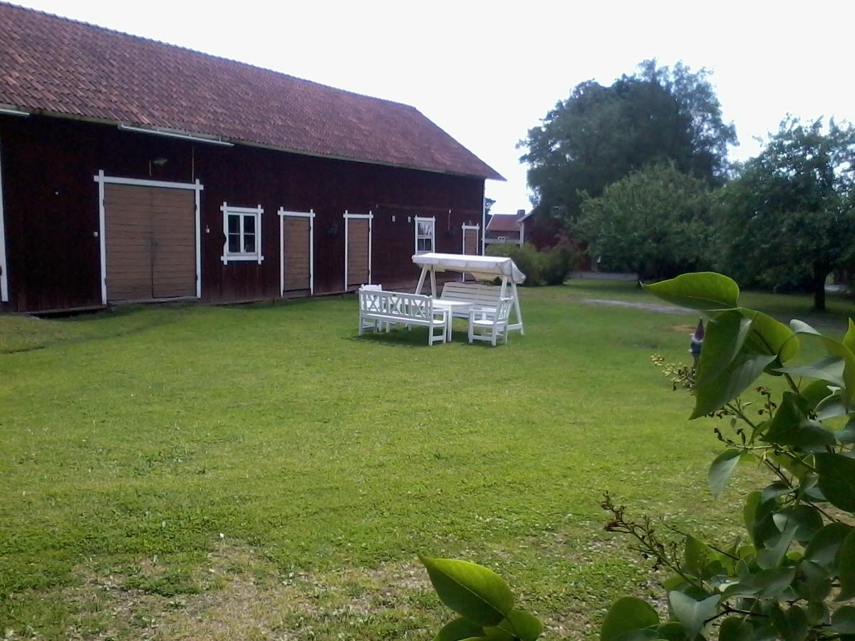 Draenggardens Stuga Pa Genuin Raettviksgard Boda  Exterior foto